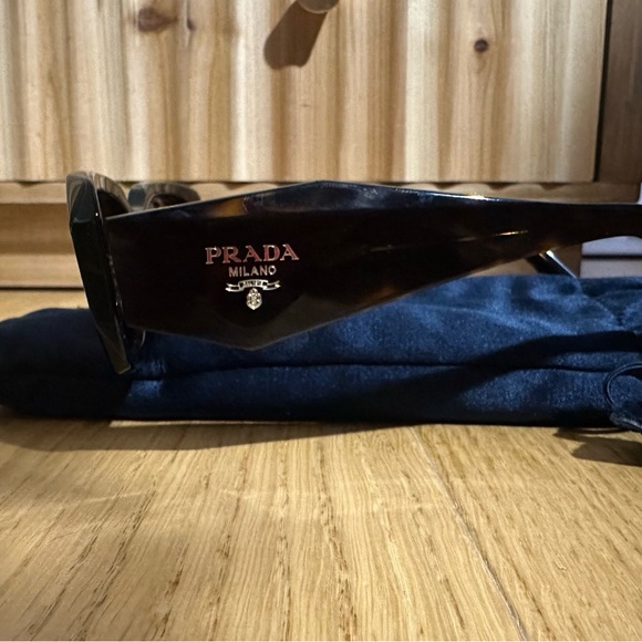 Selling Prada Sunglasses - NEW! - Picture 7 of 7